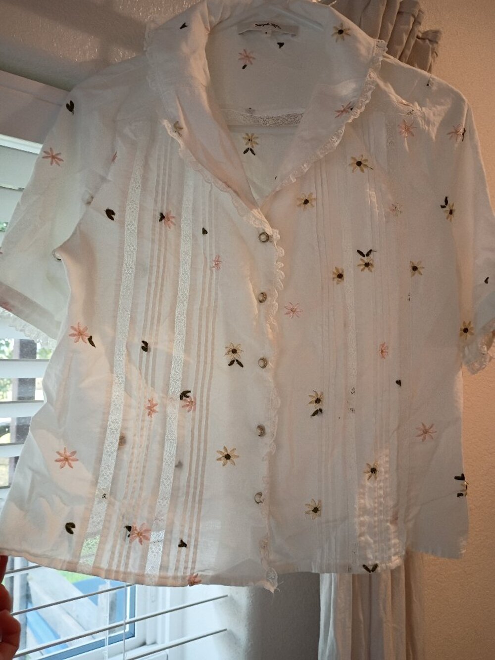 Simple Retro Floral Blouse